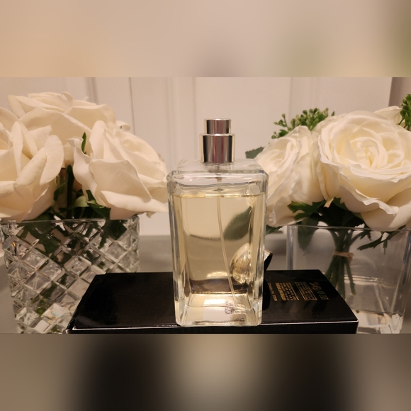 Vintage Pomegranate Noir Cologne by Jo Malone; 100ml / 3.4 fl.oz; 88-89% Full - Picture 5 of 15